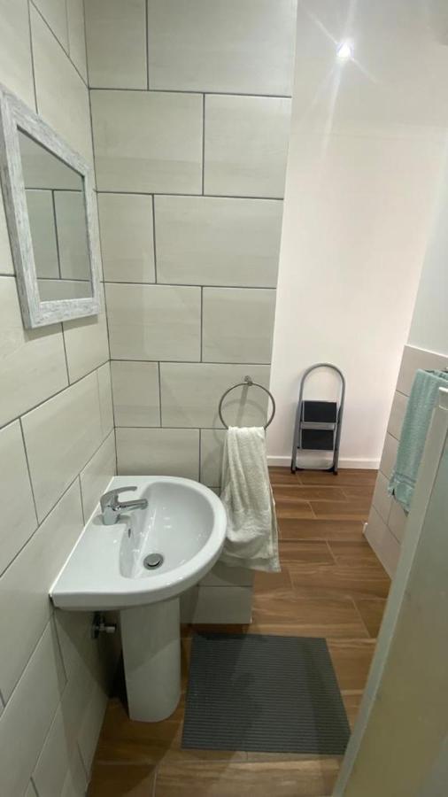 Studio Flatlet On Montreal Apartment *