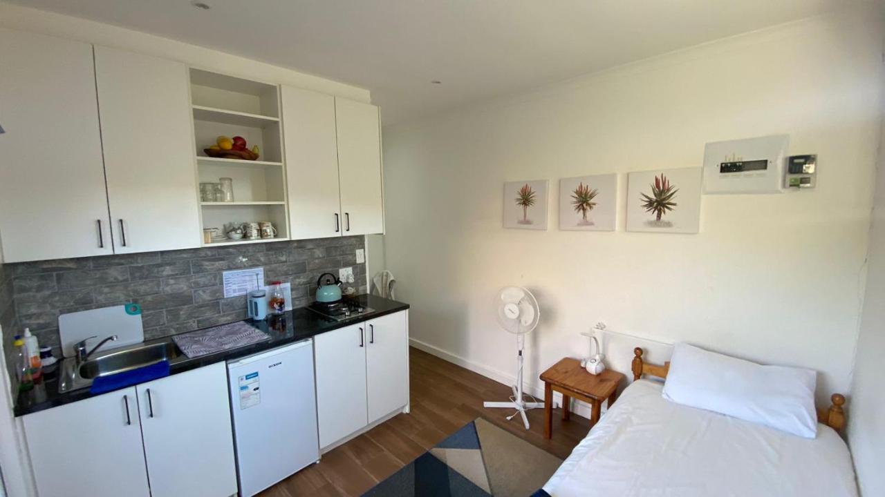 Studio Flatlet On Montreal Apartment *